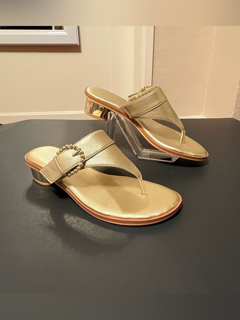 Anne Klein Gold Women's Dress Thong Sandals with Low Block Heel Sz 9 M
